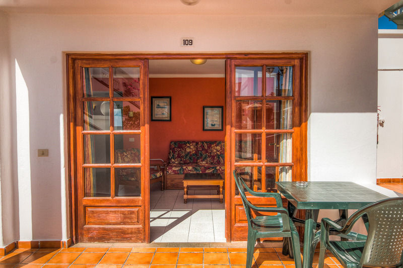 Suite Hotel Montana Club Puerto del Carmen  Exterior photo